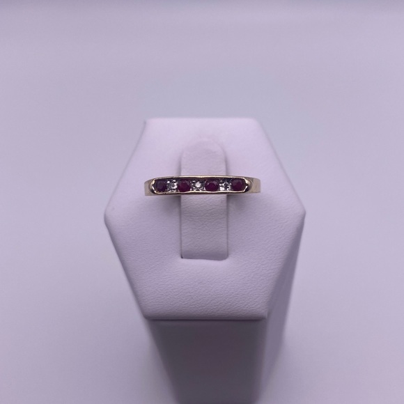 10k yellow gold Ruby and diamonds ring - Picture 2 of 13